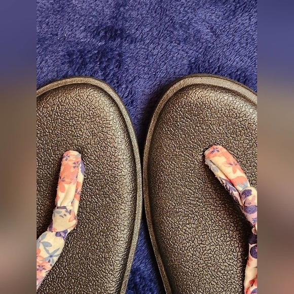 Sanuk‎ Floral Cloth Strap Women's Sz.8 Sandals - Picture 4 of 10